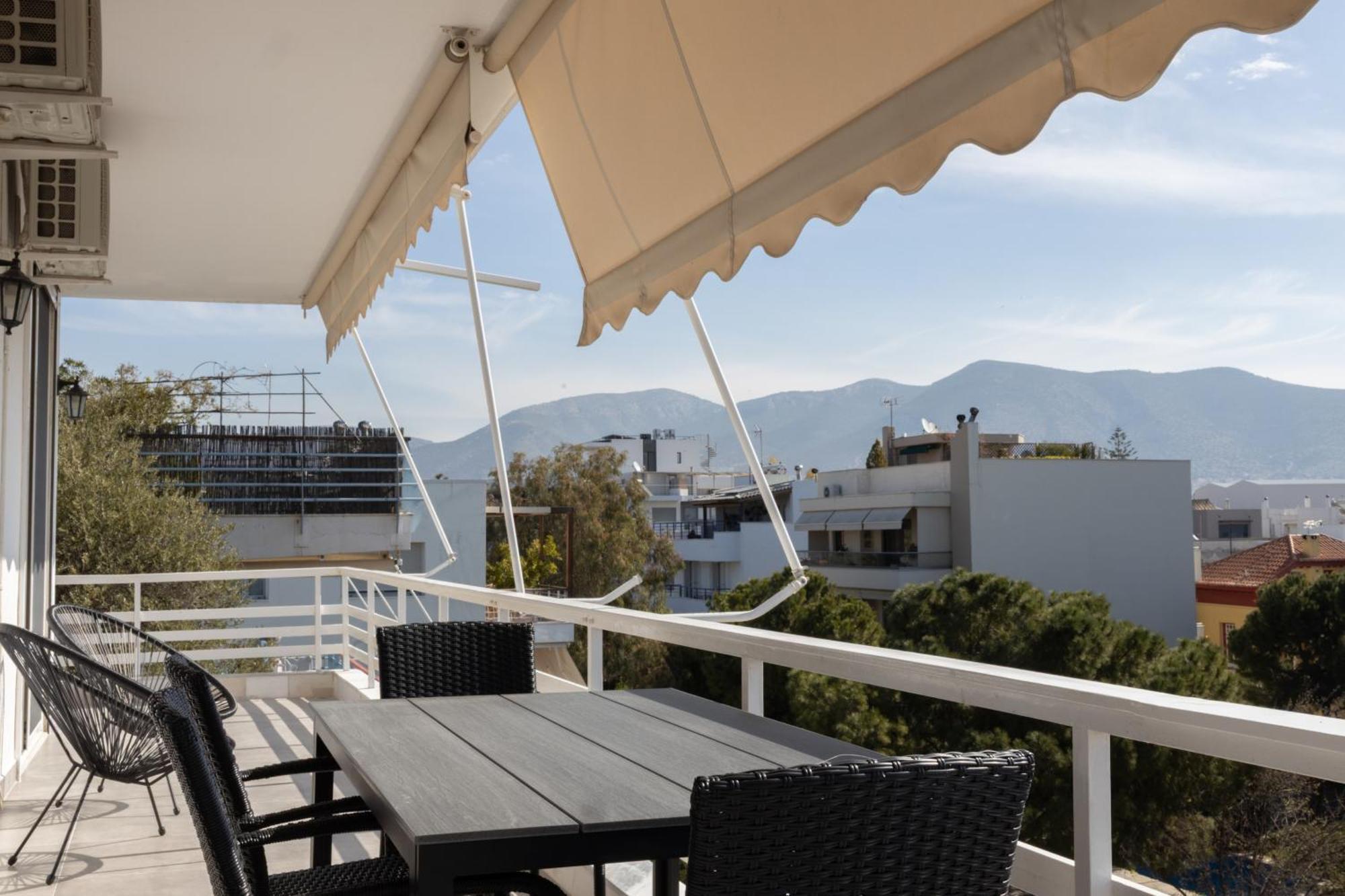 Luxurious 3-Bedroom Seaside Retreat Fully Renovated In 2025 Atene Esterno foto
