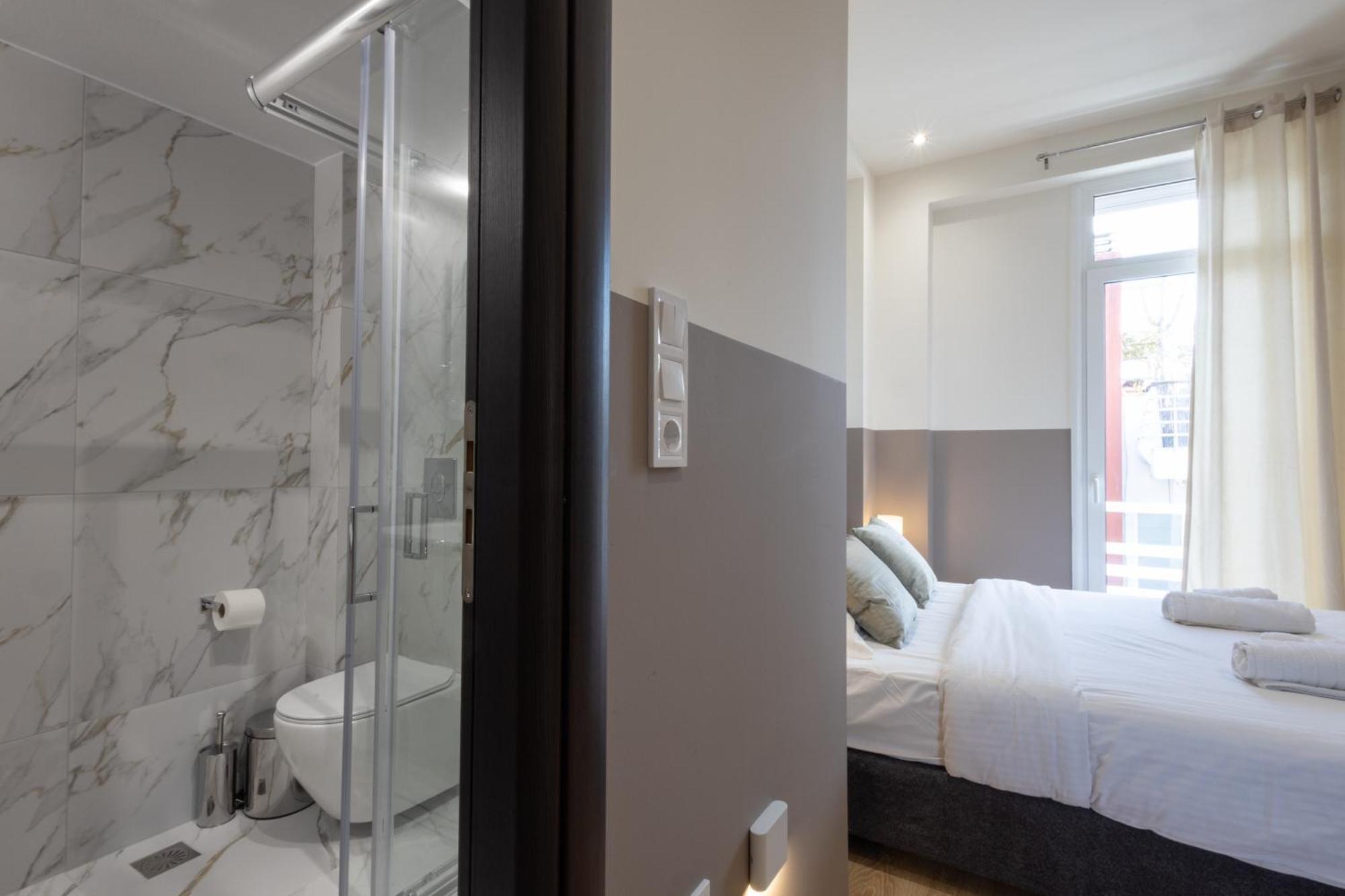 Luxurious 3-Bedroom Seaside Retreat Fully Renovated In 2025 Atene Esterno foto