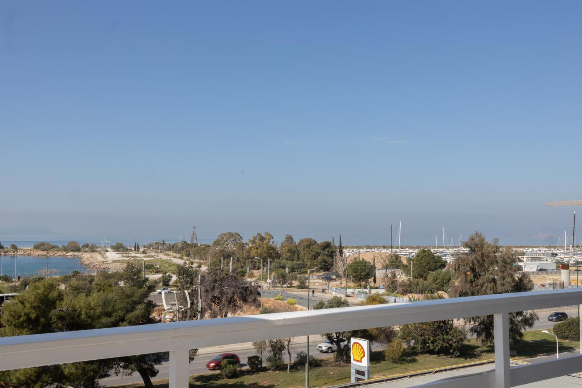 Luxurious 3-Bedroom Seaside Retreat Fully Renovated In 2025 Atene Esterno foto